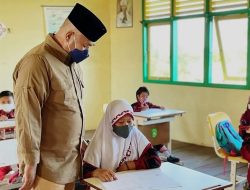 Resmi Gelar PTM, Bupati Kukar Pantau Aktivitas Siswa Hingga Ingatkan Prokes