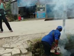 Cegah DBD Pada Anak, PWI Kaltim dan Sejumlah Relawan Lakukan Fogging Nyamuk di Sempaja Timur