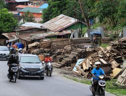 DPRD Samarinda Himbau Pengendara Hati-hati saat Lintas Jalan di  Gunung Manggah