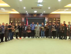 Bahas Raperda Pajak dan Retribusi, DPRD Kukar Terima Kunjungan Sejumlah Anggota Dewan dari Mamuju Tengah