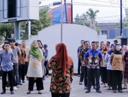 Sekretariat DPRD Samarinda Gelar Apel Rutin Sekaligus Rayakan Hari Batik Nasional