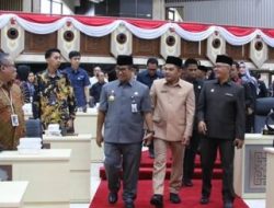 Pj Gubernur Akmal Malik Hadiri Rapat Paripurna DPRD Kaltim Bahas 3 Raperda jadi Perda