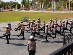 37 Polisi Cilik dari Sekolah SD Sangatta Utara Meriahkan Peringatan Hari Pahlawan 10 November